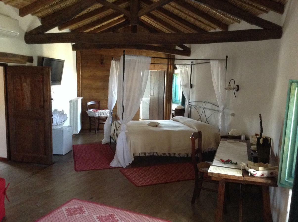 B&B Charme Sa Pardina Orroli Exterior foto